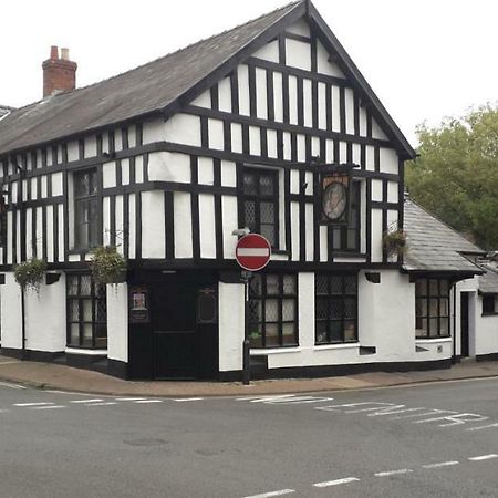 Queens Head Inn Monmouth Extérieur photo