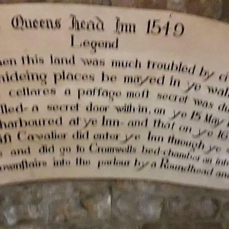 Queens Head Inn Monmouth Extérieur photo