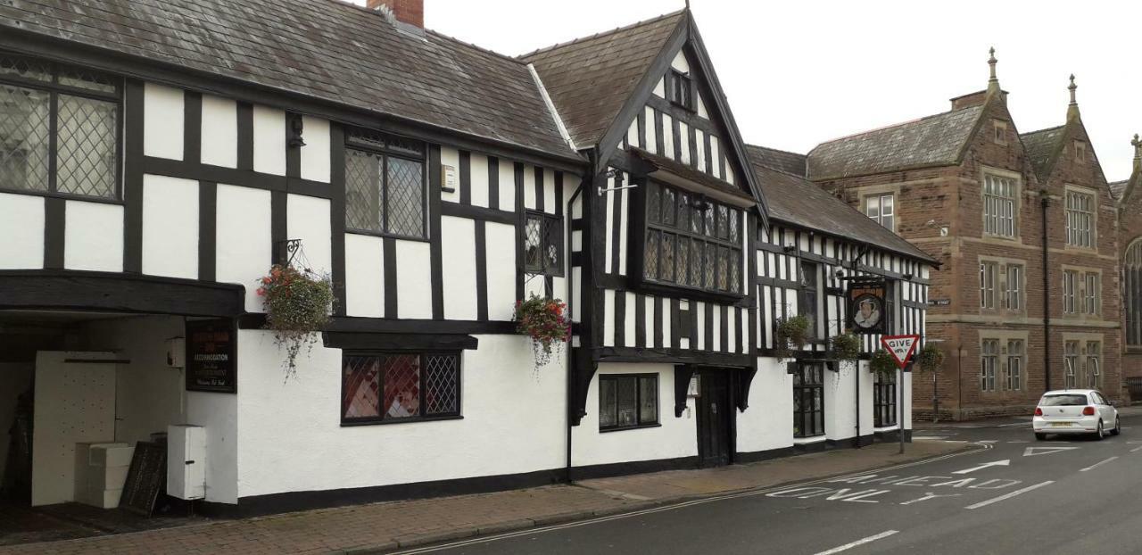 Queens Head Inn Monmouth Extérieur photo