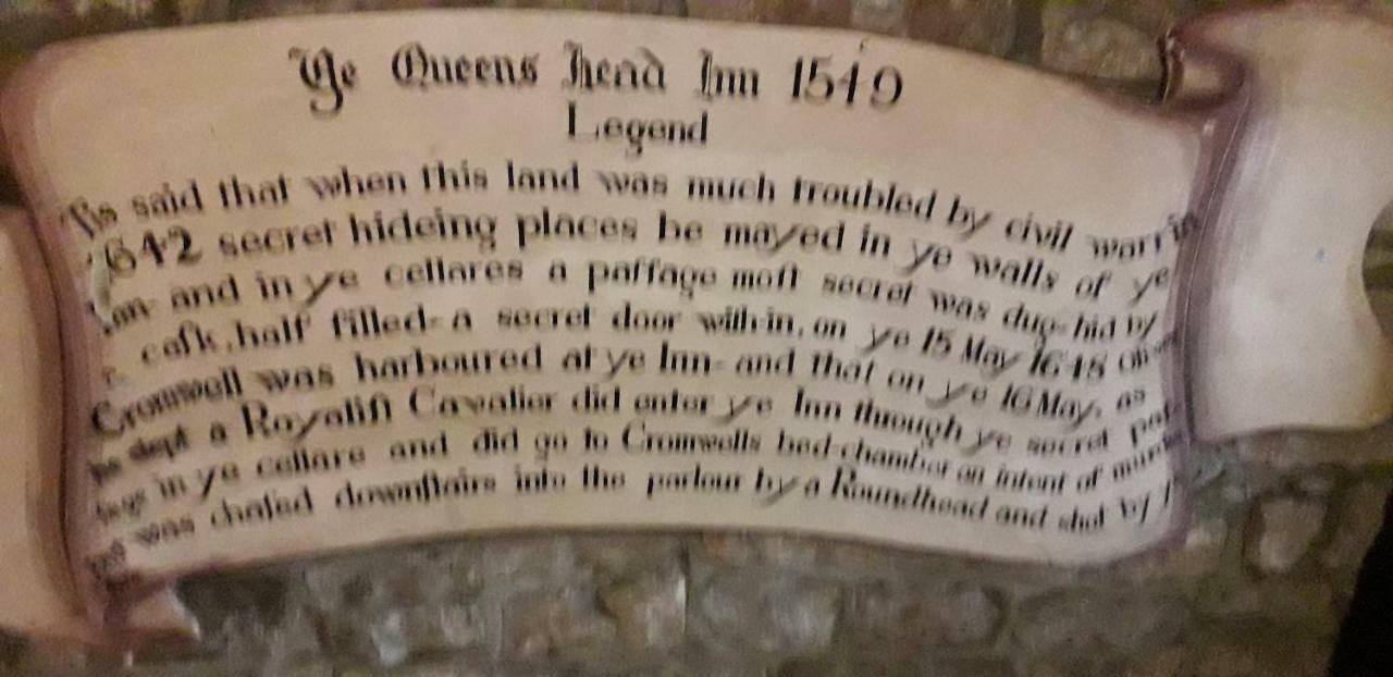 Queens Head Inn Monmouth Extérieur photo